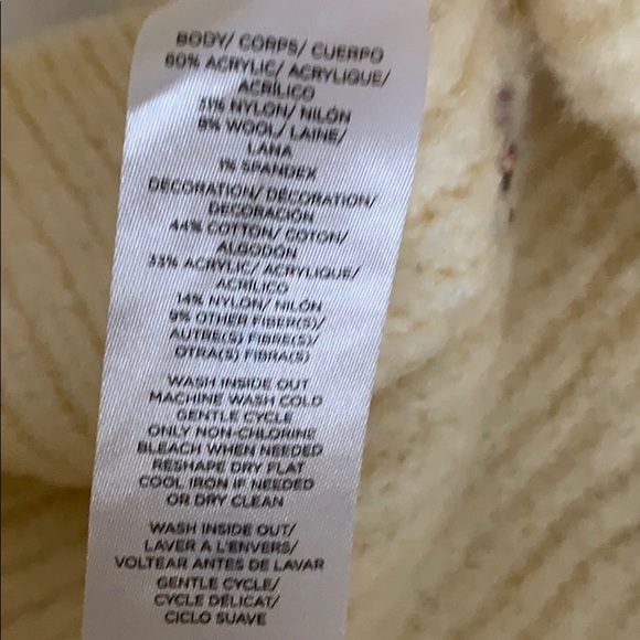 Lou & Grey cream sweater 🌸 - Picture 15 of 15